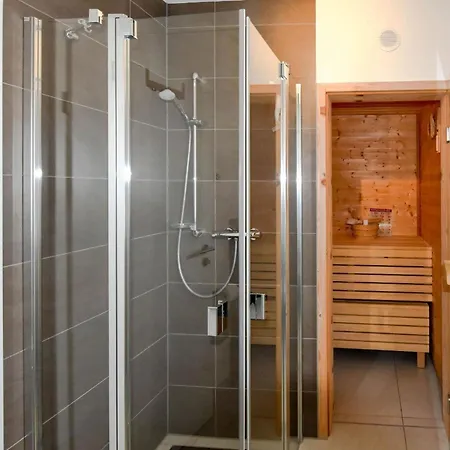Vakantiehuis In Mit Sauna *